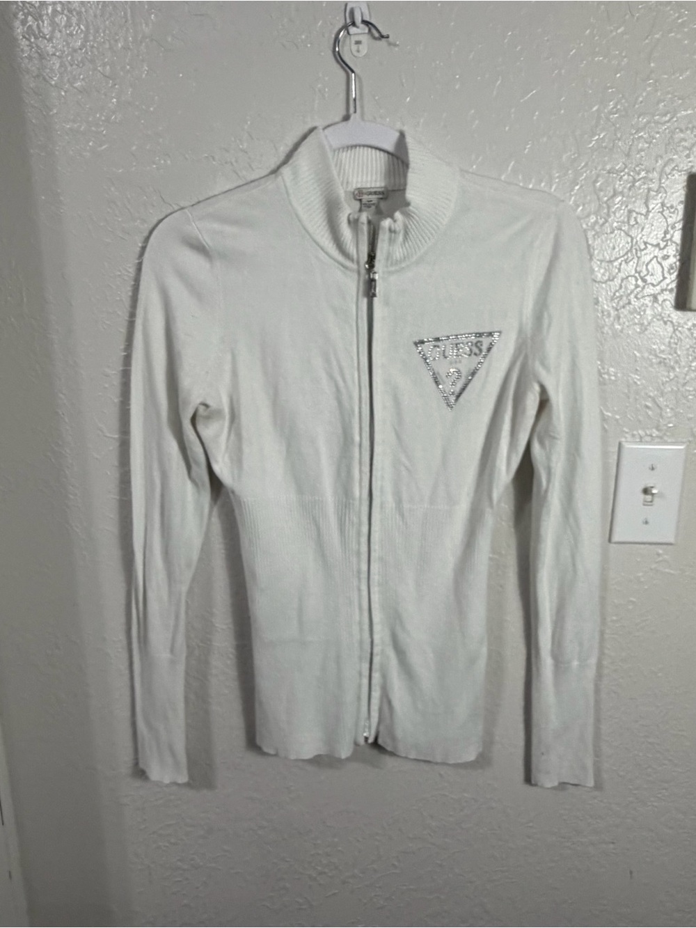 GUESS White Ribbed Zip-Up Knit Jacket Rhinestone Triangle Logo Small Y2K - Picture 5 of 10
